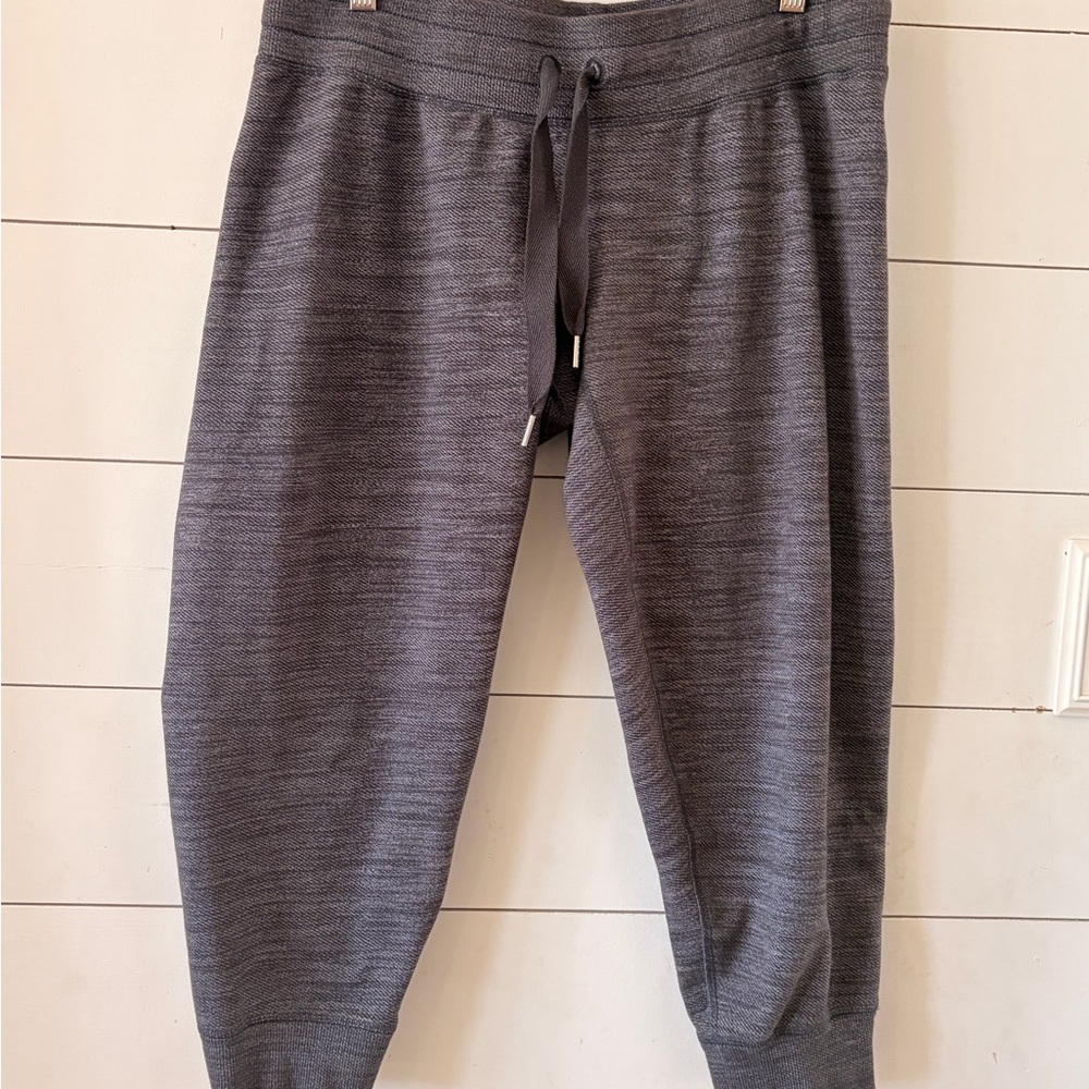 Lululemon Gray, Knee-length Joggers